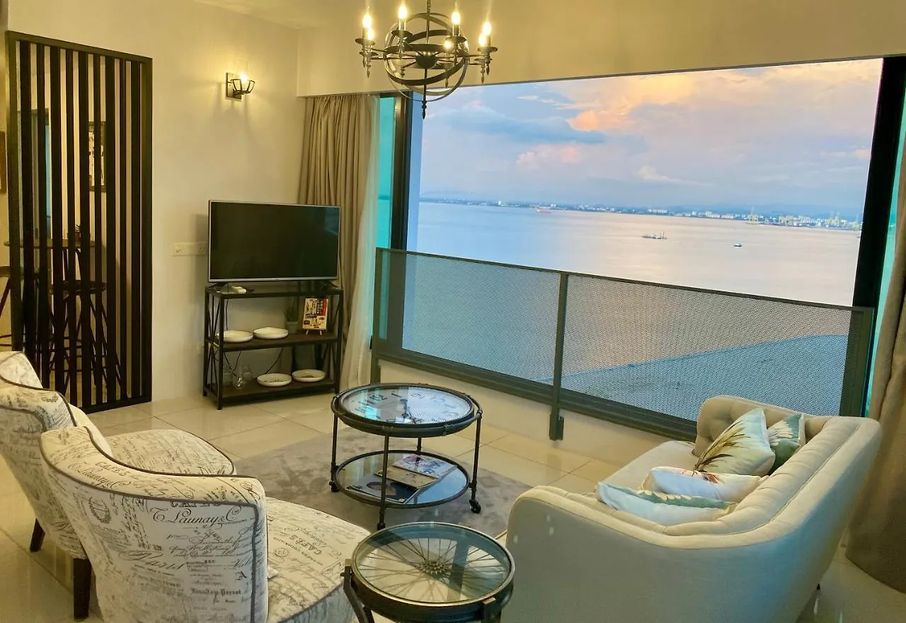 דירות ג'ורג' טאון Sunrise Gurney Seaview Luxury Duplex