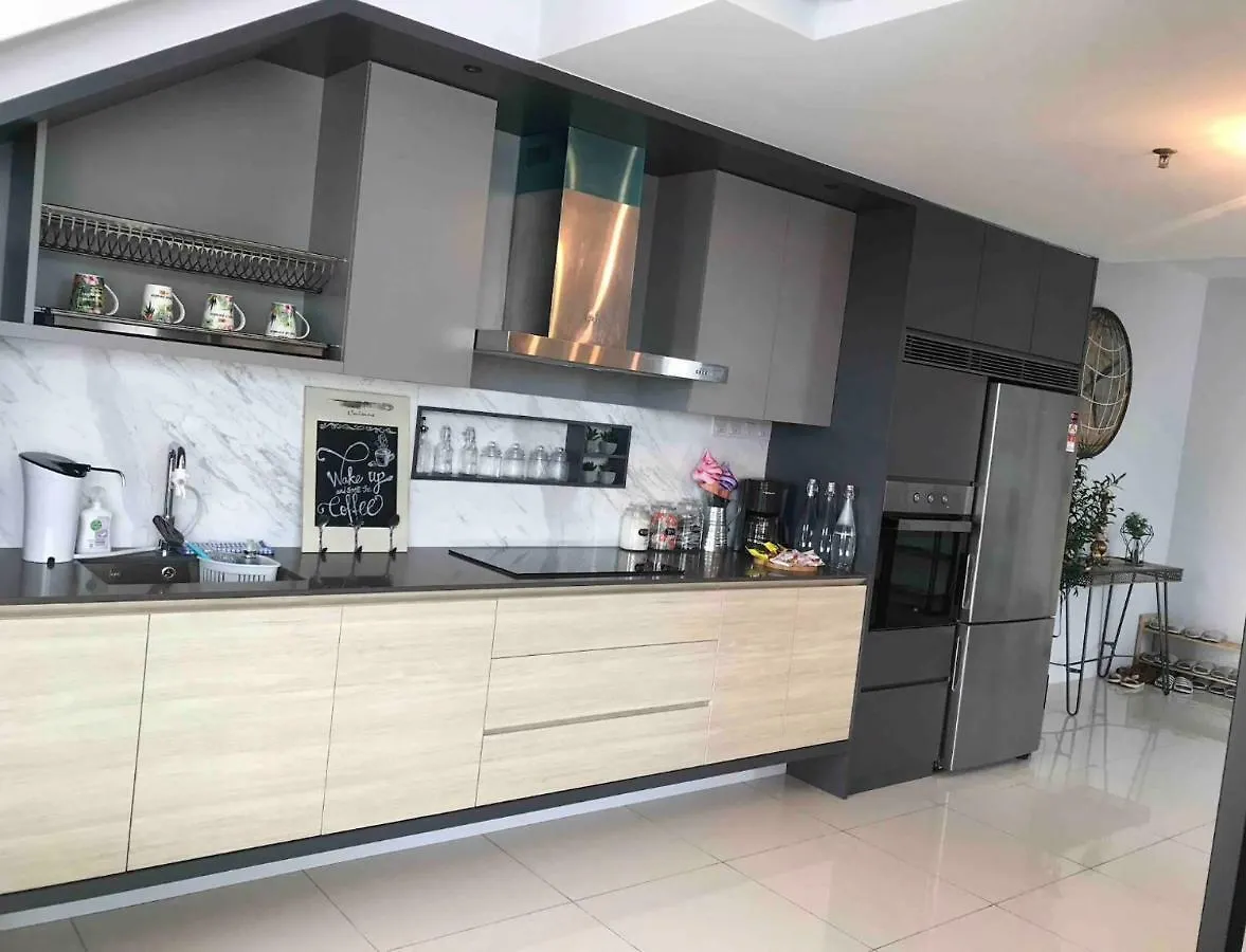 דירות ג'ורג' טאון Sunrise Gurney Seaview Luxury Duplex