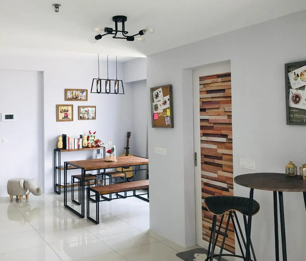 Sunrise Gurney Seaview Luxury Duplex Διαμέρισμα Τζωρτζ Τάουν 0*,